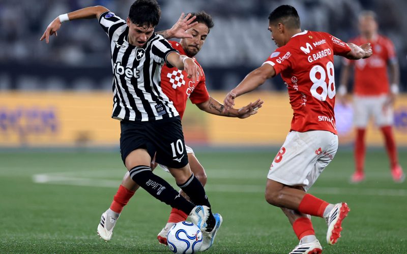 💡 Fiorentina, per l’attacco proposto anche Montoro del Botafogo: le ultime