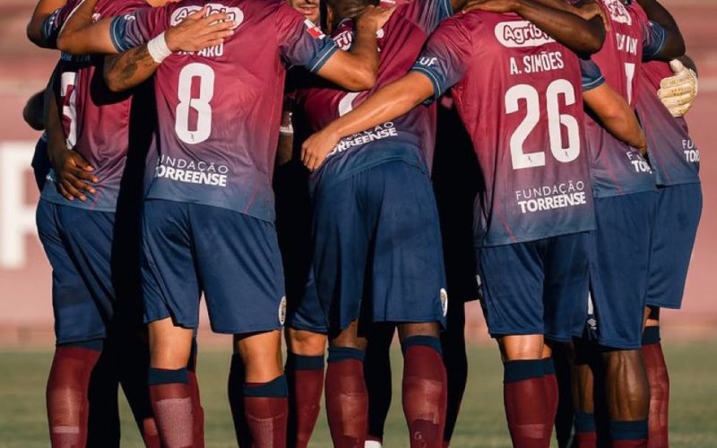 🤯 CLAMOROSO Torreense: fatica in B portoghese, ha vinto in Europa League! Impresa titanica
