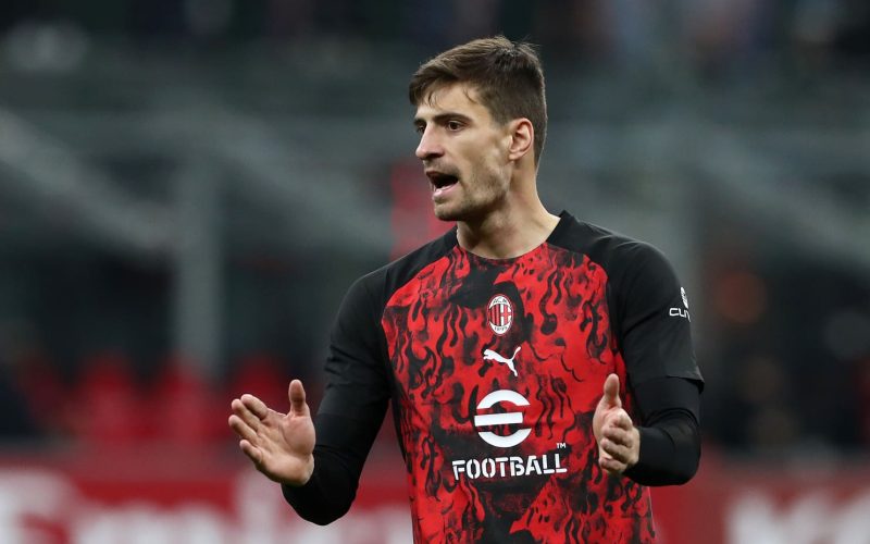 👀 Amorim CAMBIA il Milan in EL: torna Gabbia, Modric va fuori! Pulisic e Moreira…