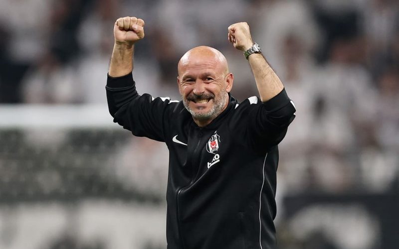 🎥 I tifosi del Besiktas sono PAZZI di Vincenzo Italiano: lo stadio CANTA il suo nome 🔥