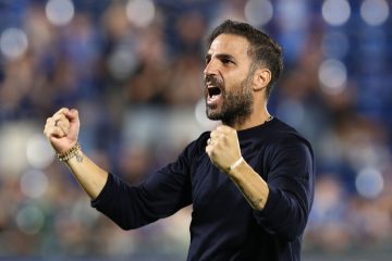 🎤 Como, Fabregas: “Frosinone? Una delle 5 gare più difficili della stagione. Sull’alternanza portieri e Kaiki…”