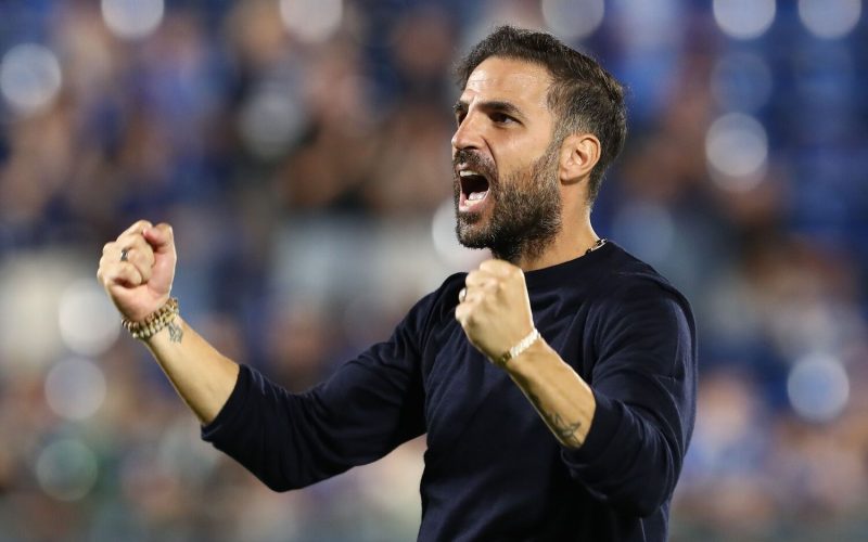 🎤 Como, Fabregas: “Frosinone? Una delle 5 gare più difficili della stagione. Sull’alternanza portieri e Kaiki…”