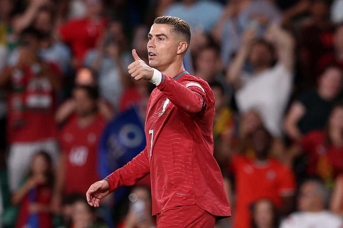 📸 Serata NERA per CR7: il gol mangiato da 0.75xG è assurdo! Fuorigioco e standing ovation 👀