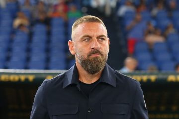 🗣️ Genoa, De Rossi: “Puczka sta crescendo molto. Rigoristi? La decisione finale spetta a me. Sulla posizione di El Sharaawy…”