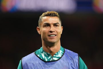 💥 Ronaldo SNOBBA Messi: “Calciatore del calibro di Pelé e Maradona”. Leo non citato