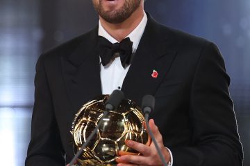 🎥 Kane fa anche il cantante: il Pallone d’Oro intona Wonderwall ai microfoni 😂