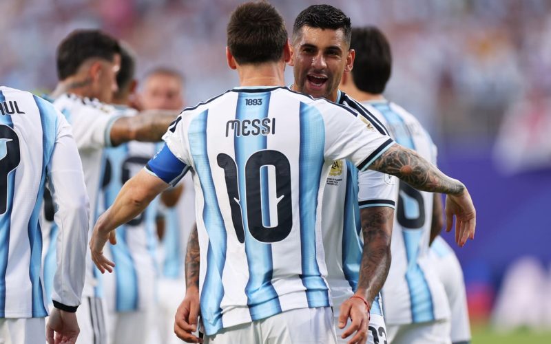 👑 Romero INCORONA Messi: “Mai più uno come lui, è il più grande di tutti i tempi. Un esempio per noi”