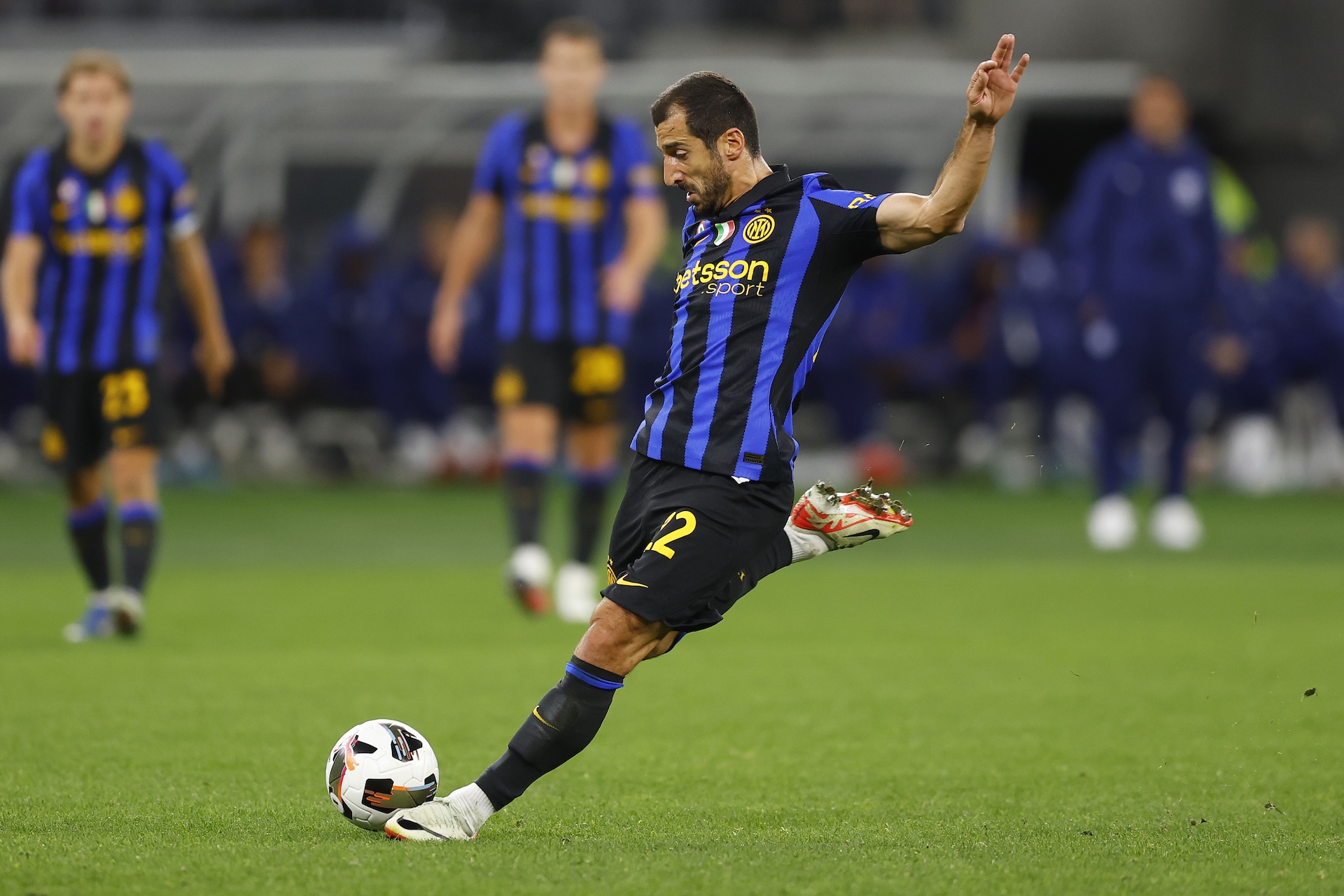🔥 Mkhitaryan TITOLARE nel derby? È favorito su Zielinski: ecco cosa filtra in casa Inter