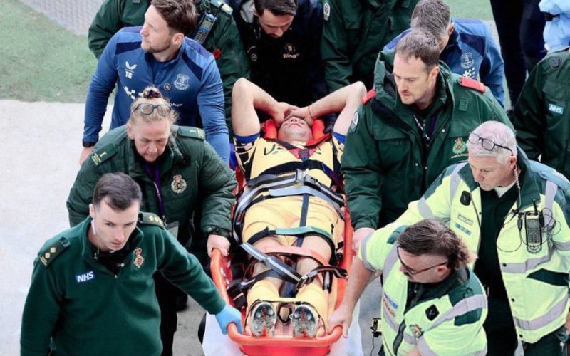 😨 Chelsea, GRAVE infortunio per il Dibu Martinez: si opera in queste ore alla mandibola. I tempi di recupero
