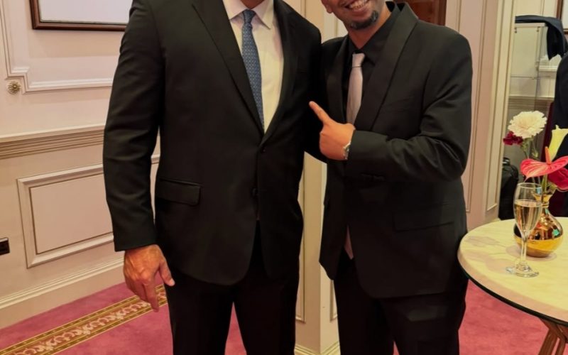 💥 Il padre di Yamal in posa con il Fenomeno: “Con il vero Ronaldo”. DISSING diretto a CR7