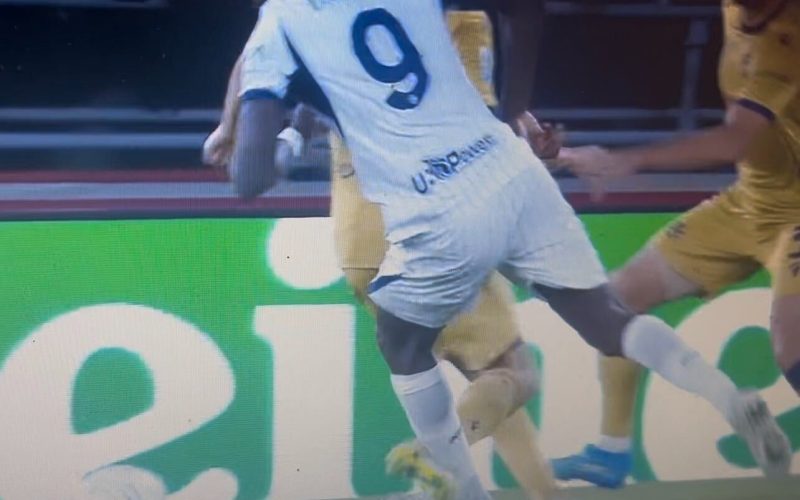 🖥️ Calvarese: “Gol Liberali? Il VAR Paterna fa bene a lasciare la decisione di campo. Contatto Thuram-Darmian non è da rigore…”